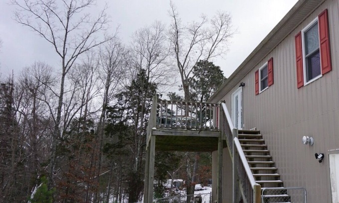 Almo Casa | Spacious 6-bedroom house in charming Benton with AC