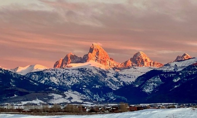 Driggs Casa | Spacious 6-bedroom house w/ hot tub and Teton Views!
