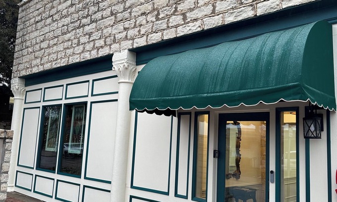 Granbury Casa | Spacious 6-bedroom upscale building steps to the Historic Granbury Square. Fab!
