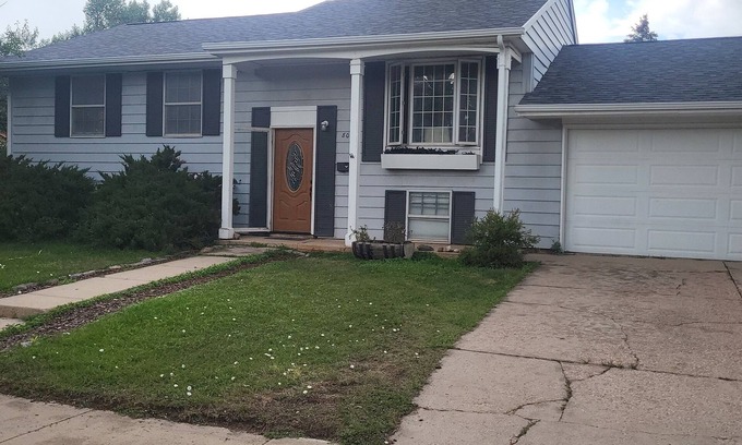 Laramie Casa | Spacious 6-bedroom Tree Area Getaway