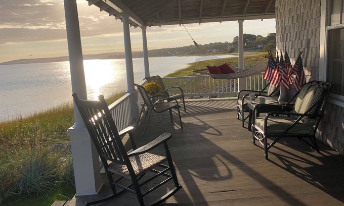 Plymouth Casa | Spacious 6-bedroom waterfront house in historic Plymouth MA with WiFi