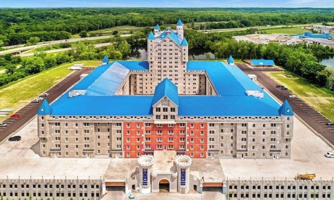 Grandville Apartamento | Spacious 6BR 6BA Grand Castle Apartment Near Downtown