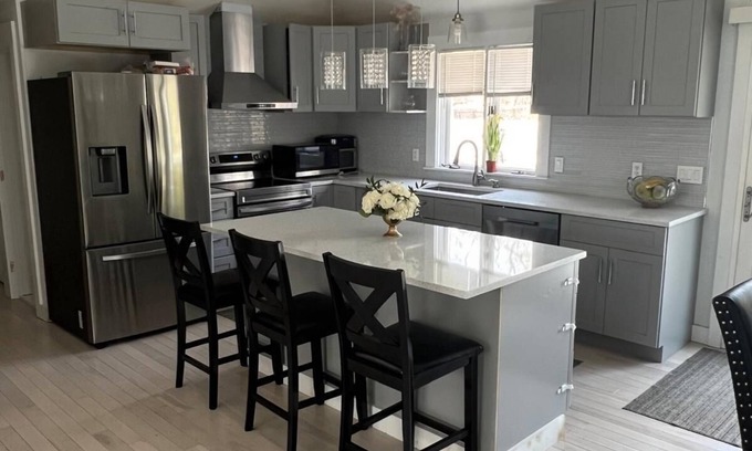 Cotuit Casa | Spacious 7-bedroom house with fitness room, WiFi in wonderful Barnstable
