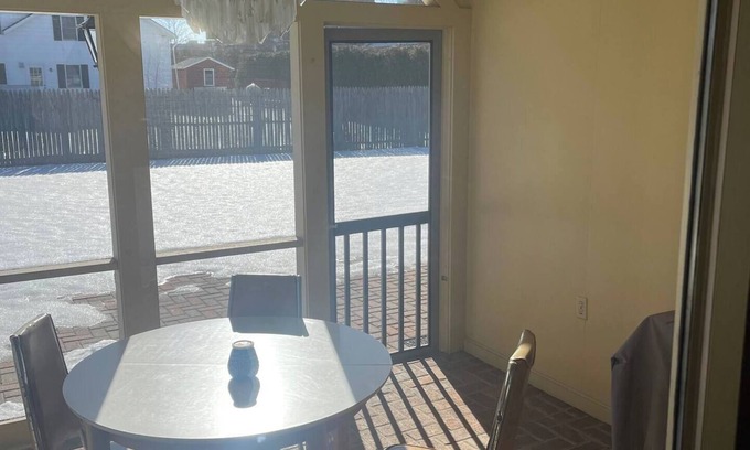 Plattsburgh Casa | Spacious 7-bedroom house on quiet cul-de-sac in heart of Plattsburgh
