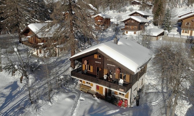 Bellwald Chalet De Esquí | Amplio chalet para 6 personas, con cuatro dormitorios en variada zona de esquí Bellwald Wallis