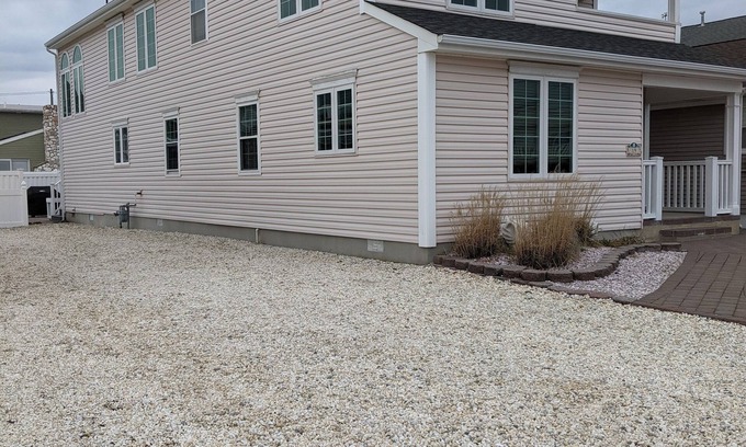 Lavallette Casa | Spacious 8 Bedroom Beach House
