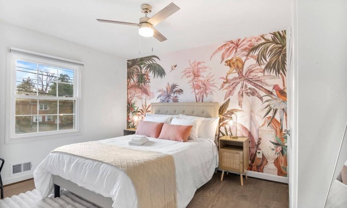 Bethesda Casa | Spacious 8 beds LUX convenient Home close to DC