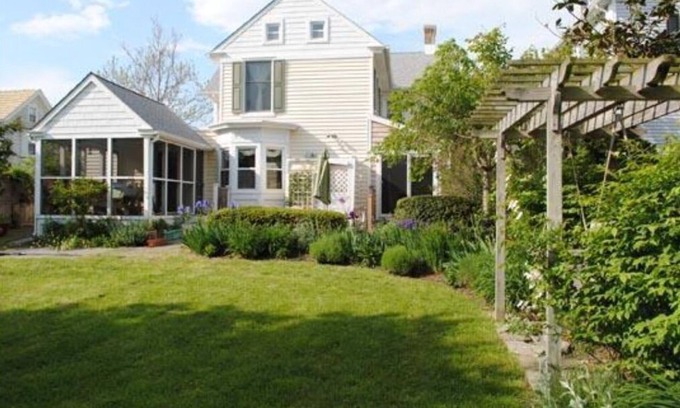 West Cape May Casa | Spacious & Airy With Gorgeous Gardens a Short Walk to Both Beach & Town