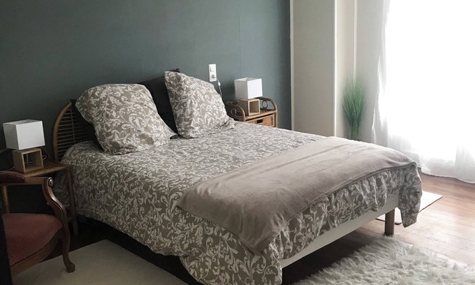 Mugron Apartamento | Spacious and bright apartment Pleasant terrace Large living room