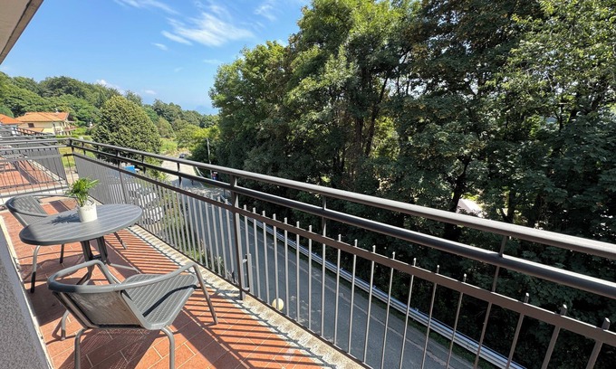Brovello-Carpugnino Apartamento | Spacious and bright apartment with parking space, Wi-FI and relaxing balcony