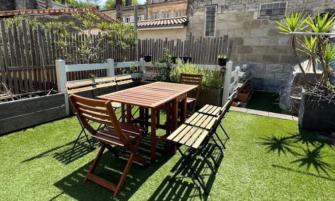 Lormont Casa | Spacious and bright house with terrace