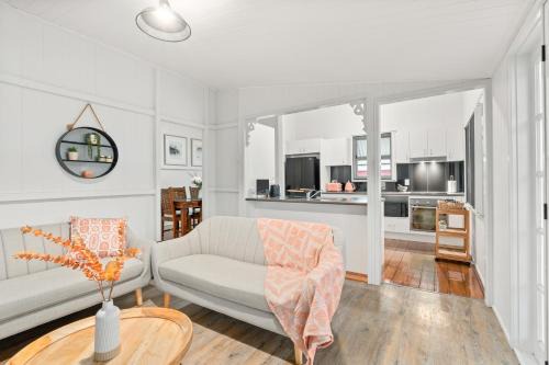 North Booval Casa | Spacious and Charming Queenslander in Ipswich