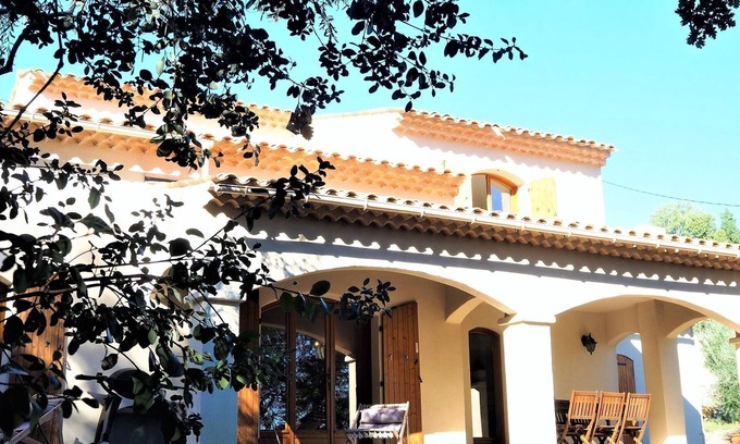 Le Tignet Casa | Amplia y cómoda casa con jardín privado, Le Tignet