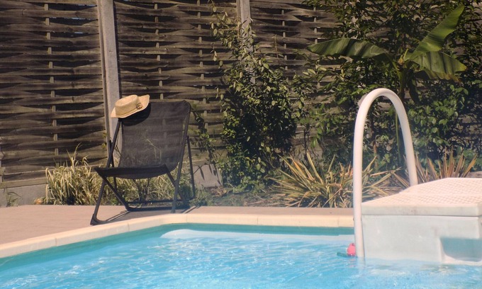 Mimizan Villa | Villa espaciosa y confortable para 8 personas con piscina, tranquila