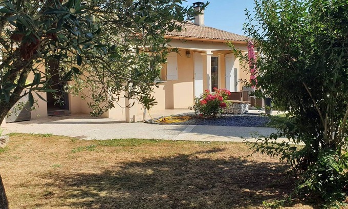 Soubise Casa | Villa espaciosa y contemporánea