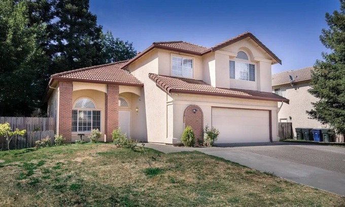 Southwestern Sacramento Casa | Spacious and cozy home near Downtown