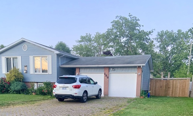 Fort Erie Casa | Su hogar lejos del hogar en Fort Erie, Ontario - Capacidad para 8+