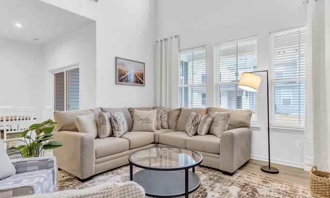 Millville Casa | Spacious and cozy townhouse near Bethany Beach