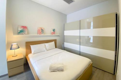 Bendungan Hilir Apartamento | Spacious and Elegant 3BR at Sudirman Suites Apartment By Travelio