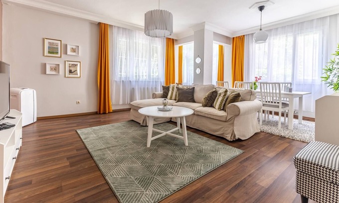 Gayrettepe Apartamento | Spacious and Exquisite Flat Near Fulya in Besiktas