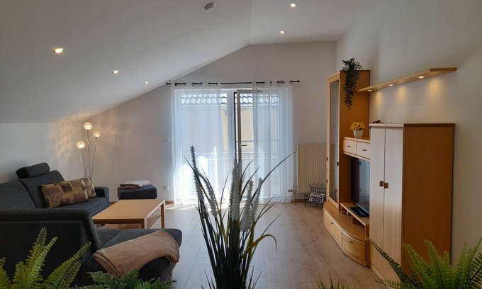 Ainring Apartamento | Spacious and family-friendly vacation apartment (pet-friendly)