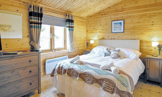 Carnmenellis Chalet De Esquí | 3 bedroom accommodation in Carnmenellis, Nr Falmouth