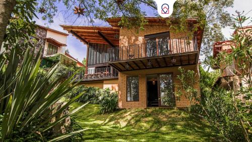 Tapalpa Casa | Spacious and Modern Cabin in Tapalpa, 5 Bedrooms