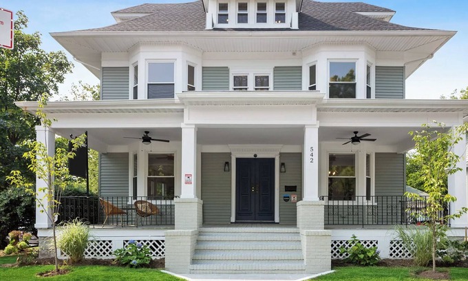 Flatbush Casa | Spacious and Renovated Victorian Free Standing Home in New York City