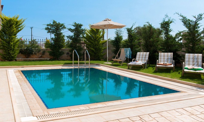 Adele Villa | Amplia y elegante villa con piscina PRVT en la naturaleza