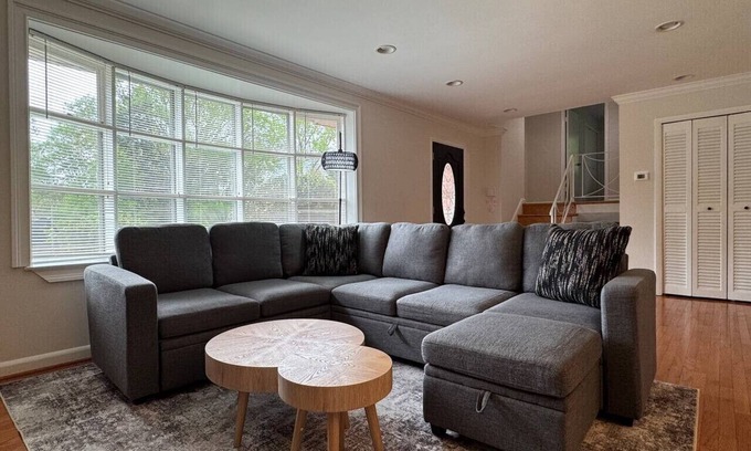 Annandale Casa | Spacious Annandale Gem - Near DC