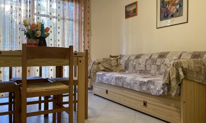 Rosapineta Apartamento | Amplio apartamento para hasta 6 personas por - Beahost