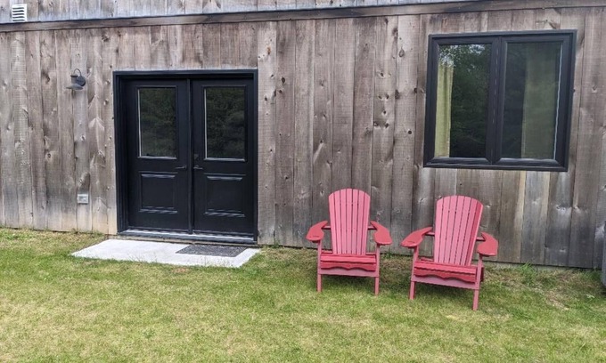 Quinte West Otro | Spacious apartment on homestead; Experience sustainable living