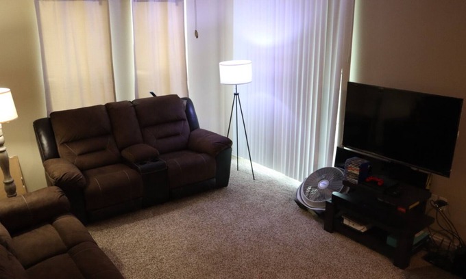 Fort Worth Apartamento | Spacious apartment in a peaceful area of Southwest Fort Worth Book Now!!