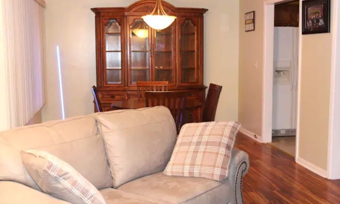 North Buffalo Apartamento | Spacious apartment in Buffalo