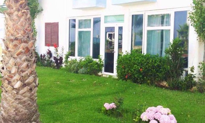 Restinga Smir Apartamento | Spacious Apartment in Fnideq with Terrace and Garden