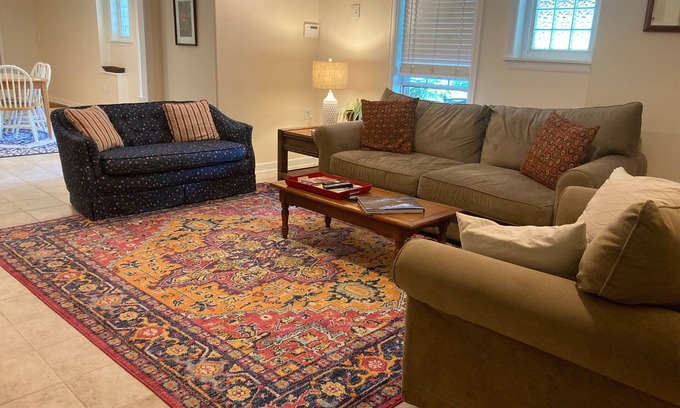 Arlington Apartamento | Amplio apartamento en el hermoso e histórico Arlington VT
