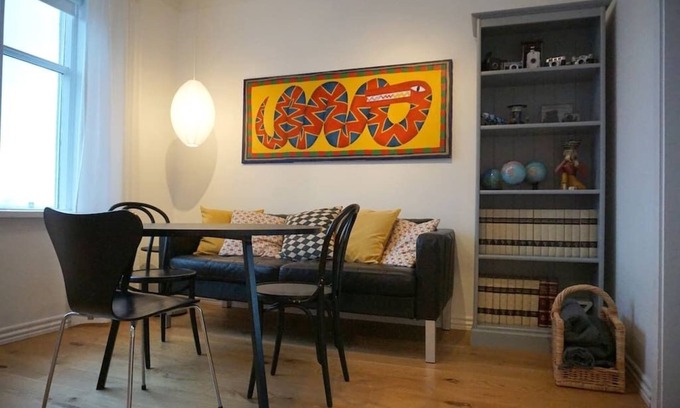 Downtown Apartamento | Spacious apartment with balcony in Reykjavik Centre