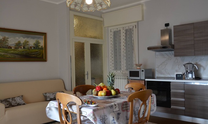 Viadanica Apartamento | Spacious apartment with panoramic terrace 10 minutes from Lake Iseo.