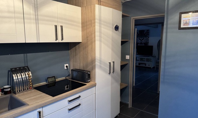 Yves Farge - Le Fleuve Apartamento | Spacious apartment with balcony