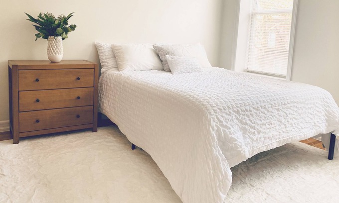Bay Ridge Apartamento | Spacious apt in SW Brooklyn on a tree-lined st. 10min to R train, 9min to Ferry.