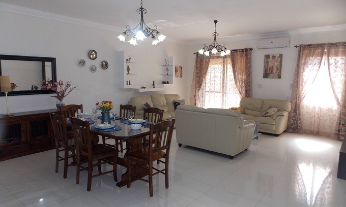 Marsaskala Apartamento | Amplio apartamento junto a la playa