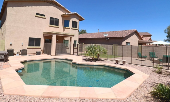 Surprise Farms Casa | Spacious Beautiful private home w/great pool