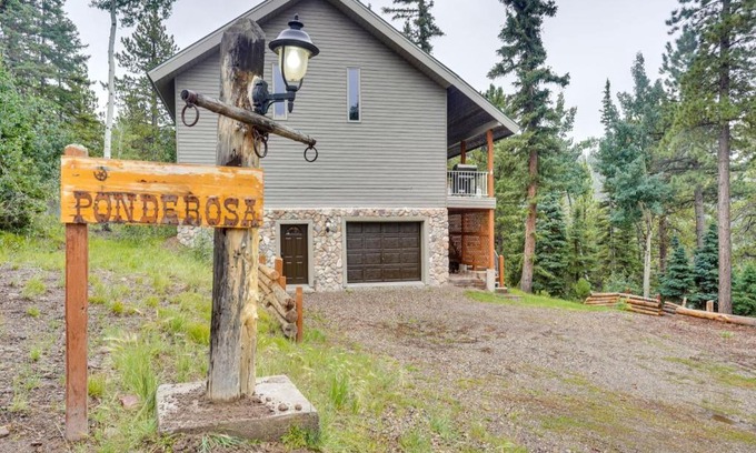 Beaver Casa | Spacious Beaver Getaway Near Eagle Point Resort!