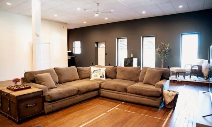 Montour Falls Apartamento | Spacious! Bigger than it seems. Room for everyone!