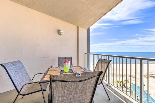 Biloxi Apartamento | Spacious Biloxi Getaway with Pools and Beach Access!