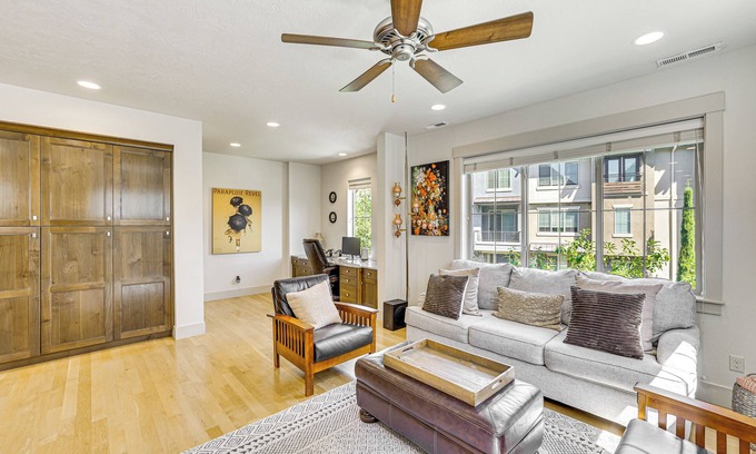 Harris Ranch Casa | Spacious Boise Townhome ~ 5 Mi to Downtown