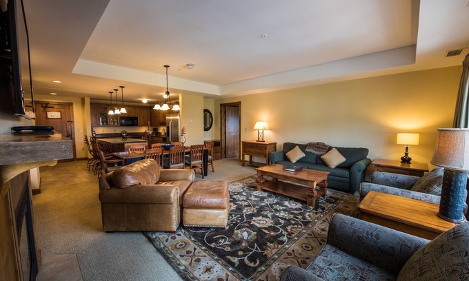Crested Butte Cabina | Spacious, Bright, Luxe 3 Bedroom Condo