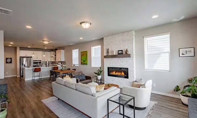 Longmont Casa | Spacious, bright SW Longmont home close to Boulder