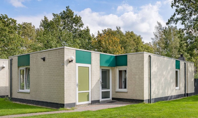 Borger Casa | Amplio bungalow cerca del Hunebedcentrum