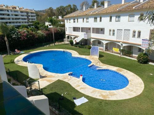 Calahonda Apartamento | Spacious, calm and bright Duplex Apartment in Private Residence ideal for families, beach and golf